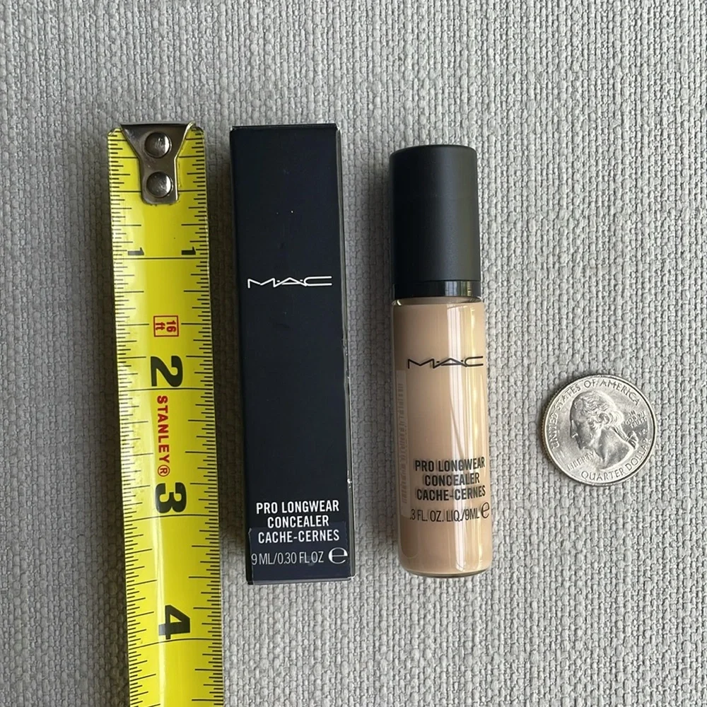 MAC cosmetics pro longwear Concealer NC15